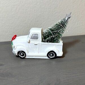 NWT Holiday Style MINI LED Light-Up White Christmas Truck with a Christmas Tree